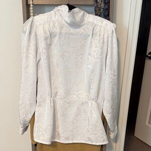 Elegant White Patterned Women's Top